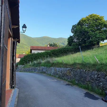 Prázdninový dům Dans Village De Montagne Esbareich